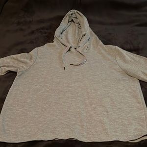 Rue 21 gray cropped hoodie size large